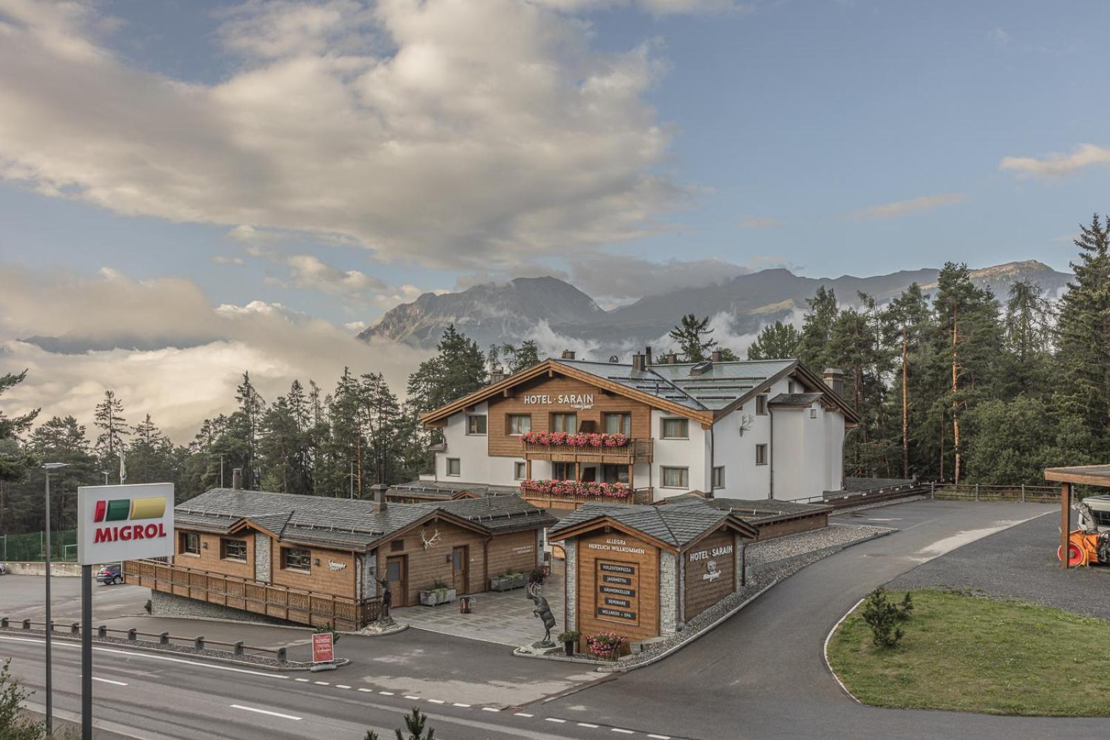 Hotel Sarain Active Mountain Resort Lenz Екстер'єр фото